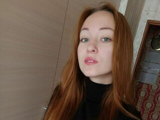 AdelinaBrows live adult