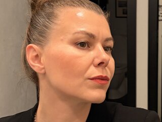AlonaLeoni webcam cam