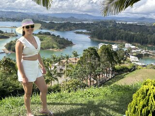 AuraCrhistina livesex cam