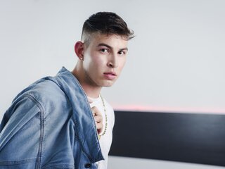 BenjaminMuller livejasmine ass
