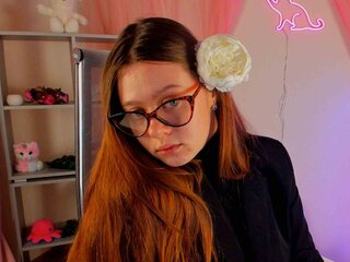 CelestineMauriac webcam camshow