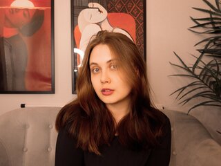 EmilyBelfry camshow livejasmin