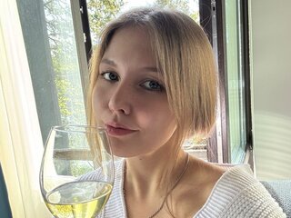 LerianaMakmillan video livejasmin