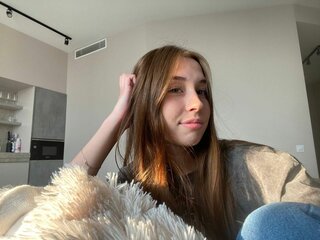 LolaCouoper jasminlive anal