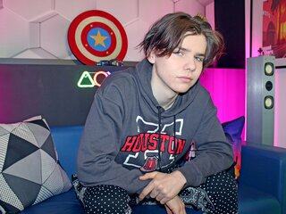 MelCartier nude livejasmin